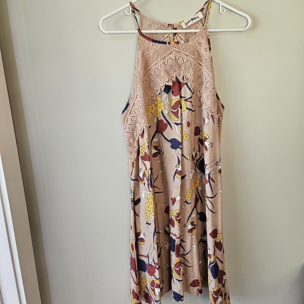 RUSTIC Rack, Tan, Floral, Lace, Dress, Size small, polyester
